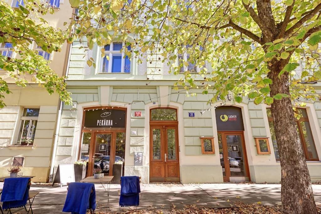 Apartamento Velky 3-Loznicovy Byt Praha 8 Karlin Exterior foto